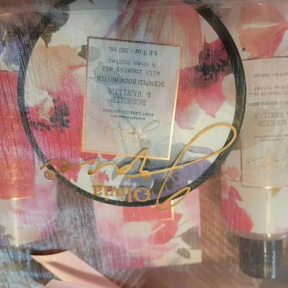 OIL INFUSED A4 ROSEHIP VANILLA PICIECE BATH SET